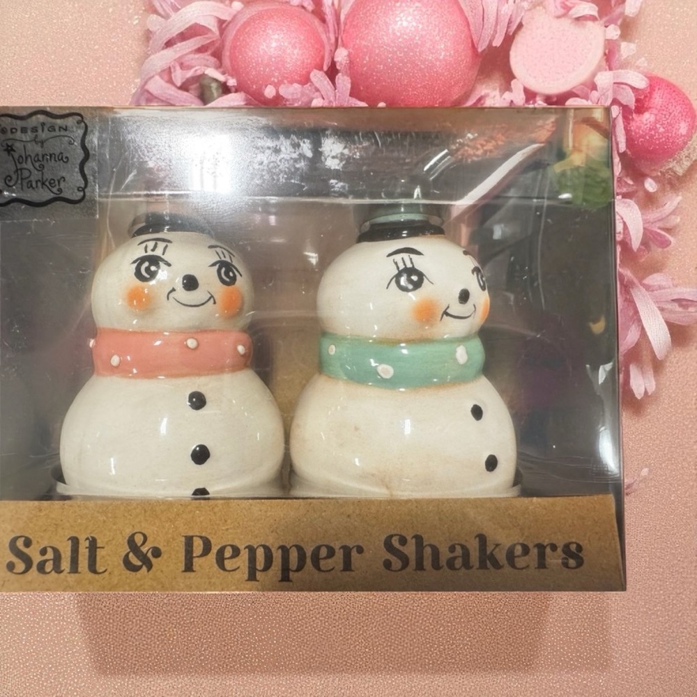 Snowman Salt & Pepper Shakers